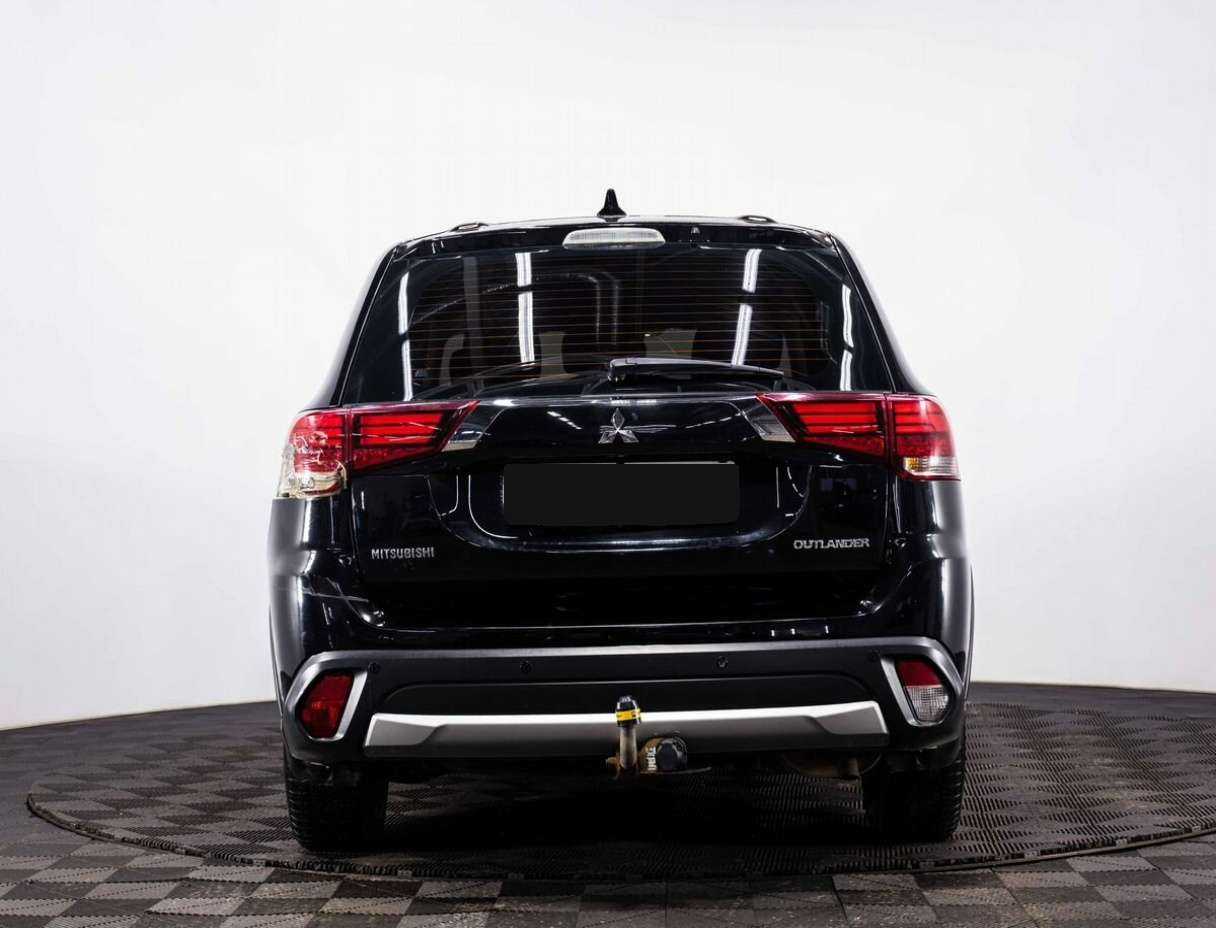 Купить Mitsubishi Outlander, 2018, 151 000 км, фото №5