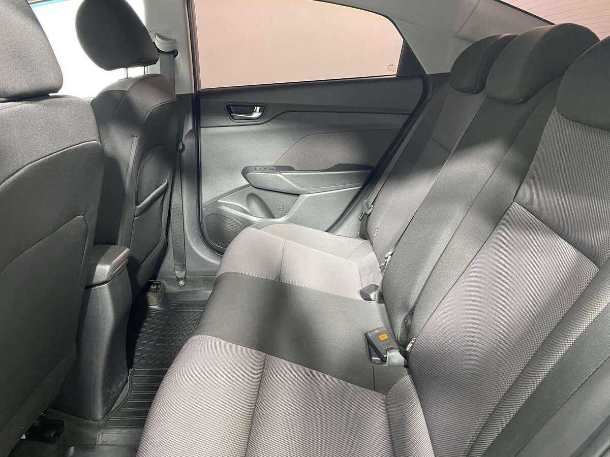 Купить Hyundai Solaris, 2019, 41 000 км, фото №9