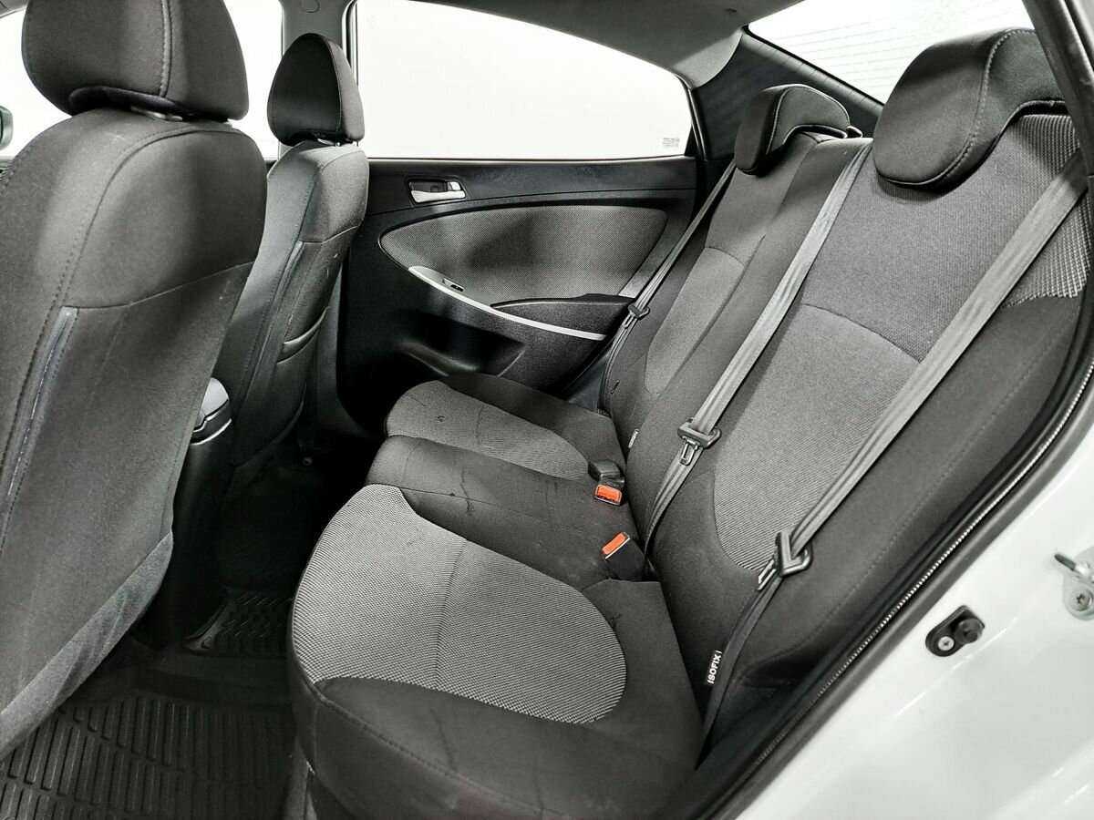 Купить Hyundai Solaris, 2013, 179 198 км, фото №10