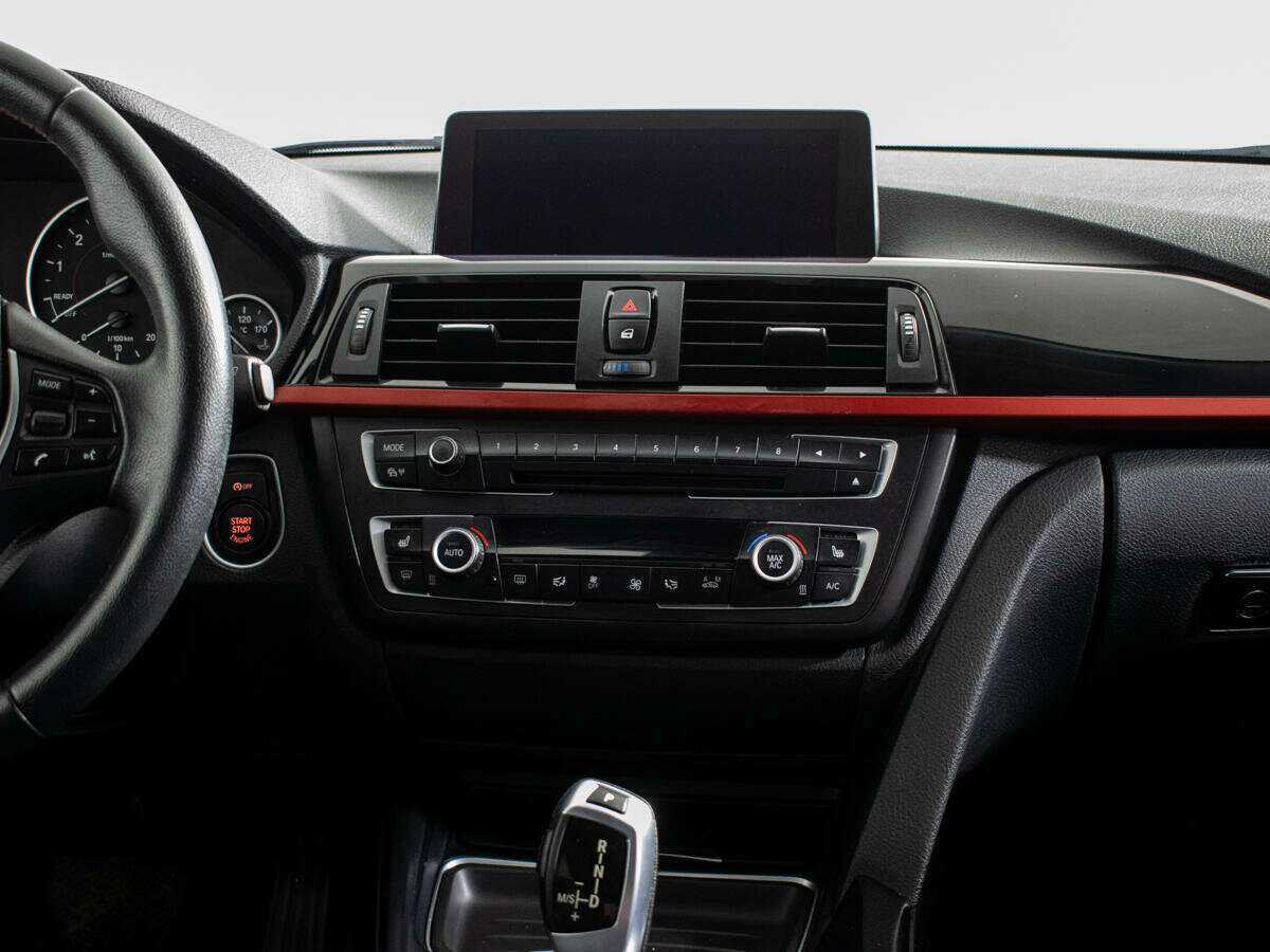 Купить BMW 3 серии 320i, 2014, 159 265 км, фото №9