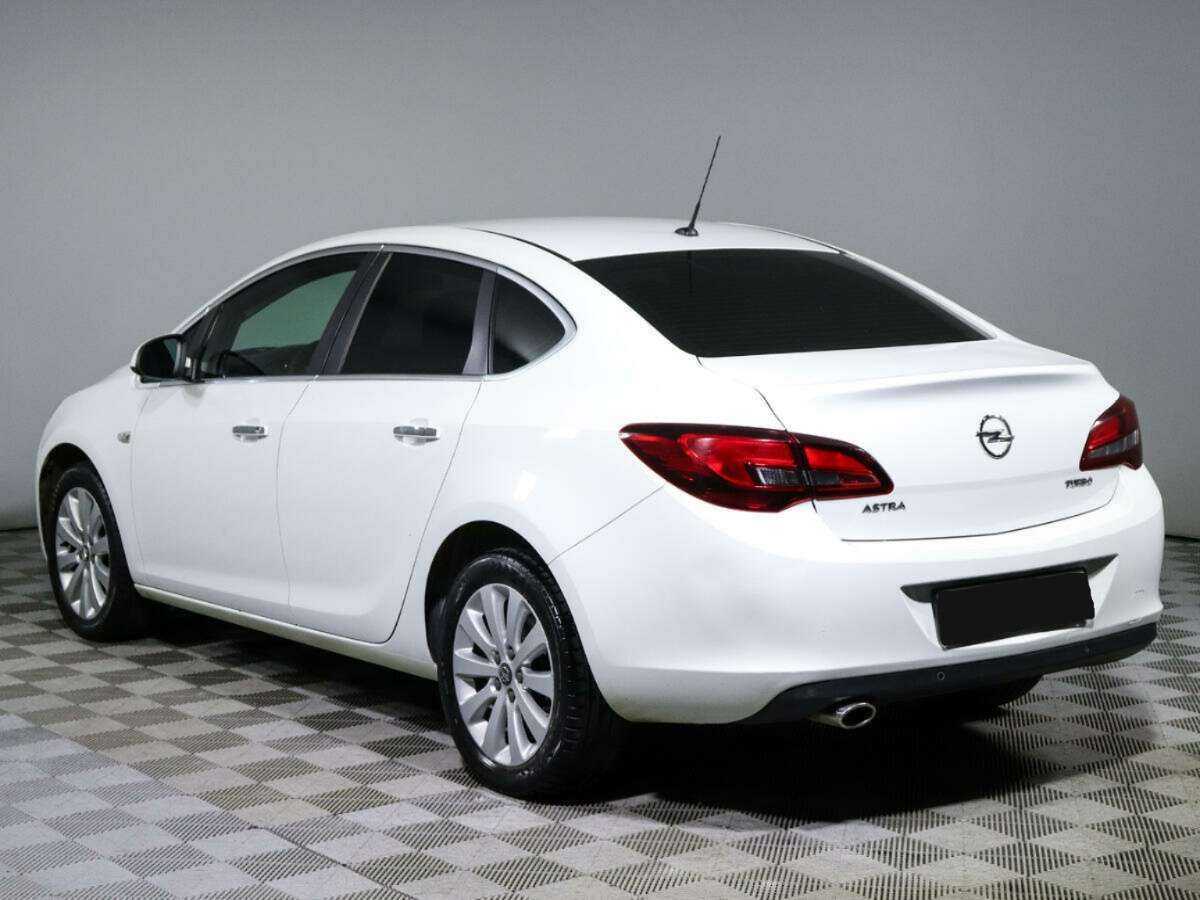 Купить Opel Astra, 2013, 98 000 км, фото №7