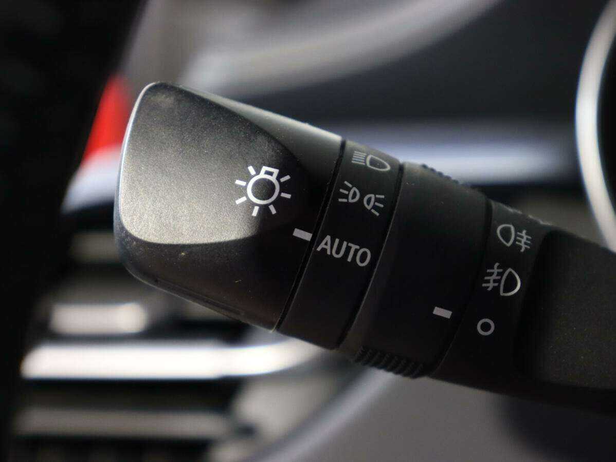 Купить Toyota C-HR, 2019, 49 400 км, фото №16