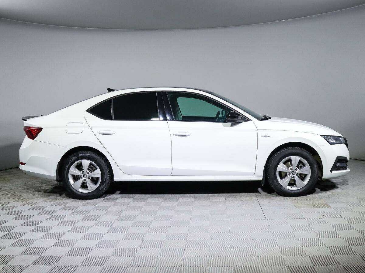 Купить Skoda Octavia, 2021, 61 231 км, фото №4