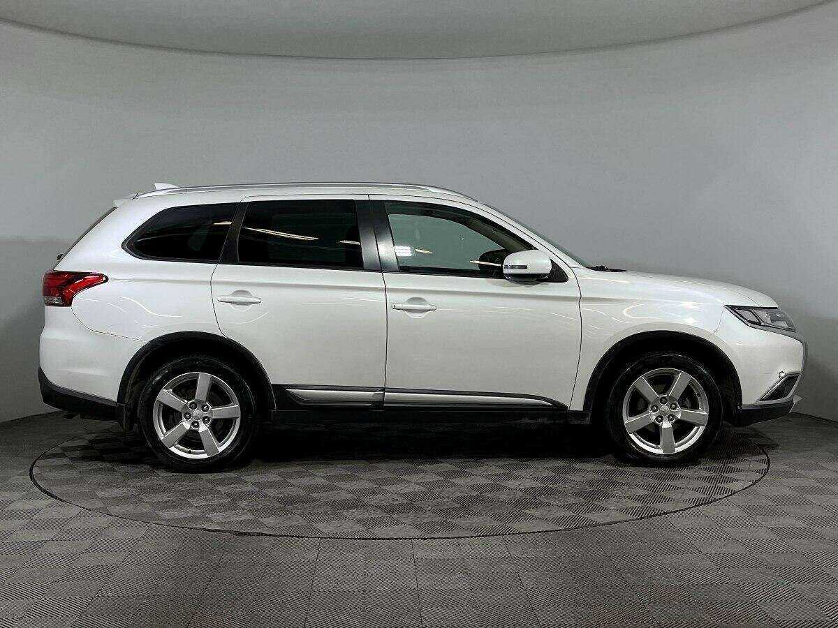 Купить Mitsubishi Outlander, 2018, 107 583 км, фото №4