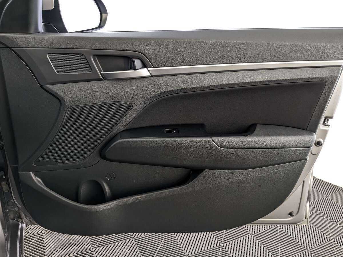Купить Hyundai Elantra, 2019, 29 862 км, фото №20