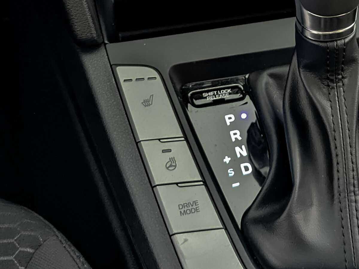 Купить Hyundai Elantra, 2019, 29 862 км, фото №21