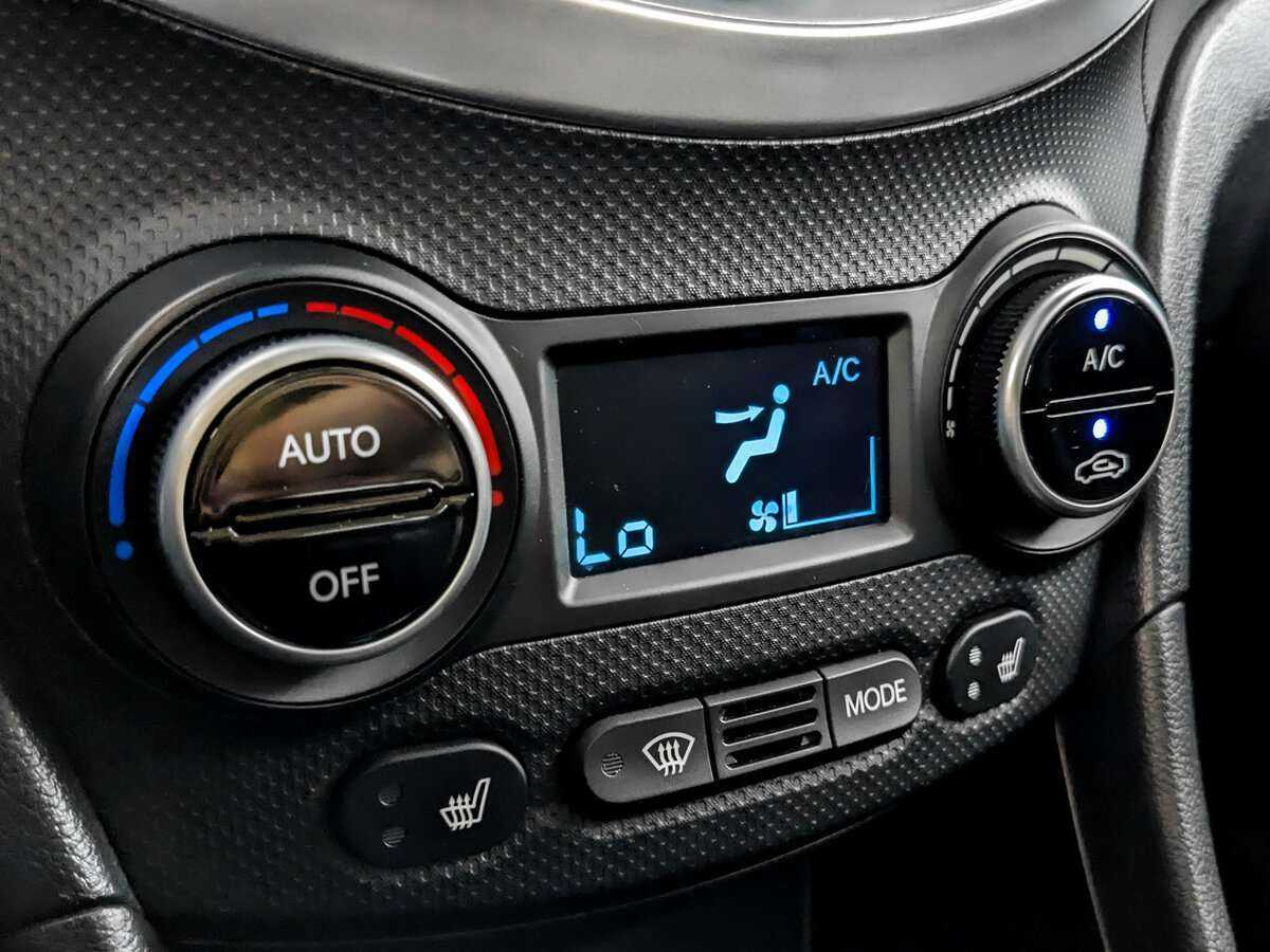 Купить Hyundai Solaris, 2016, 85 596 км, фото №21