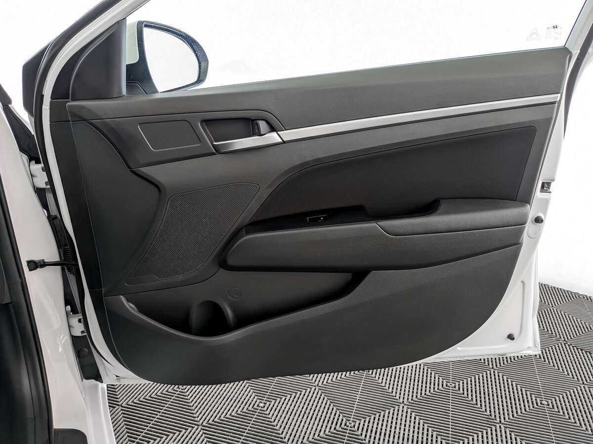 Купить Hyundai Elantra, 2020, 47 943 км, фото №20
