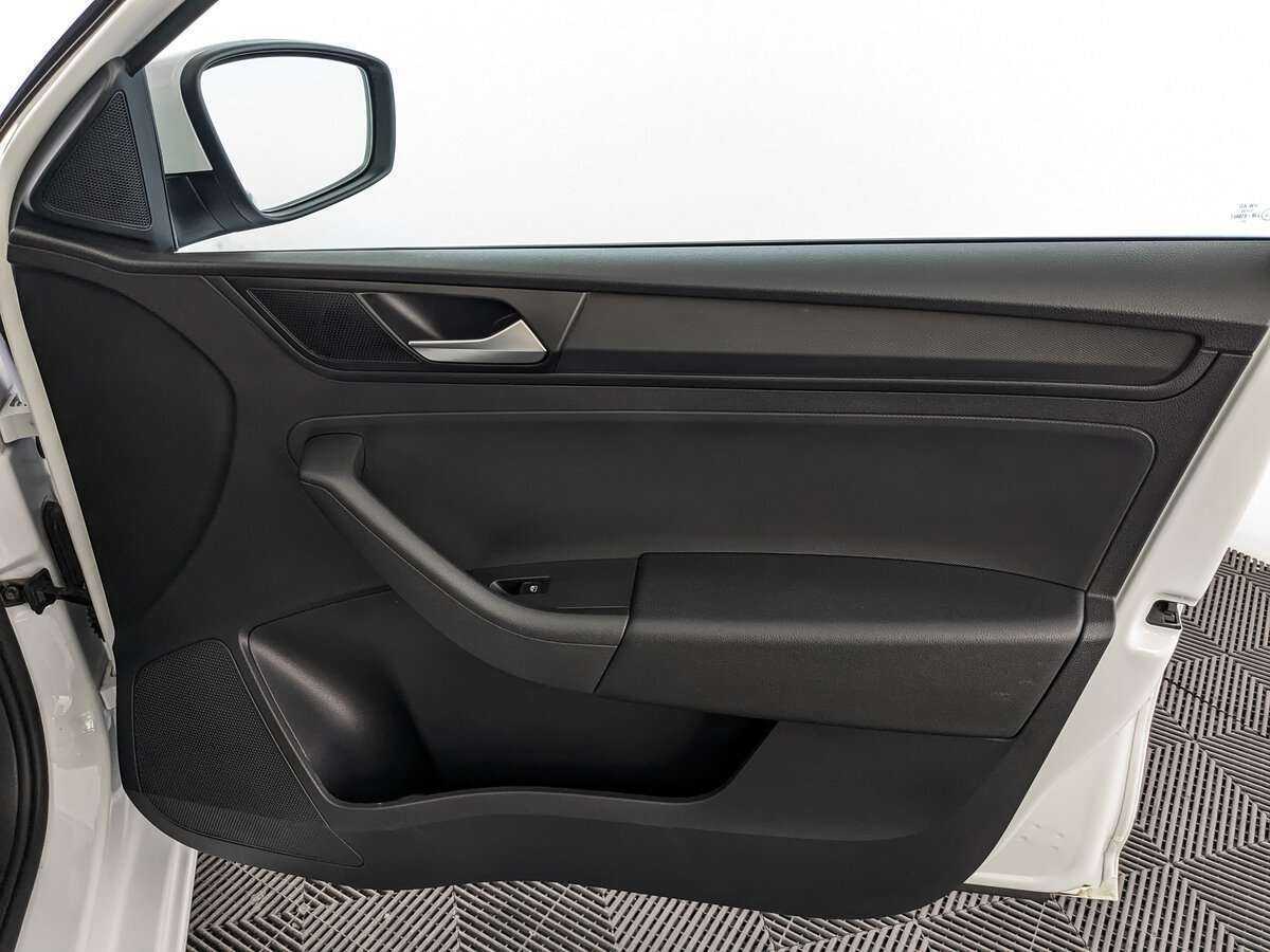 Купить Volkswagen Polo, 2020, 52 000 км, фото №19