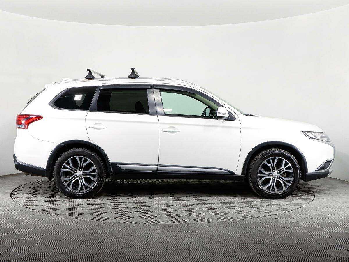 Купить Mitsubishi Outlander, 2018, 148 000 км, фото №4