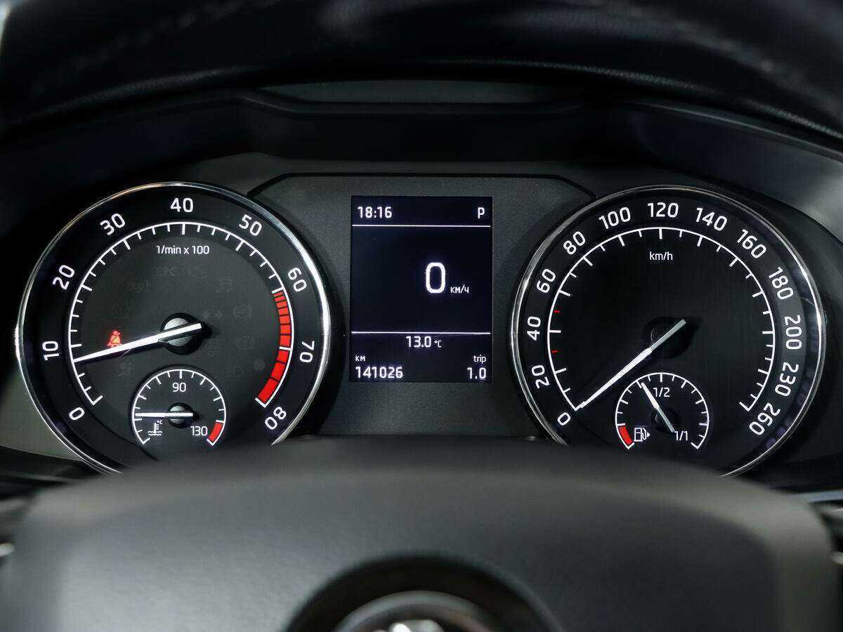 Купить Skoda Superb, 2018, 140 995 км, фото №13