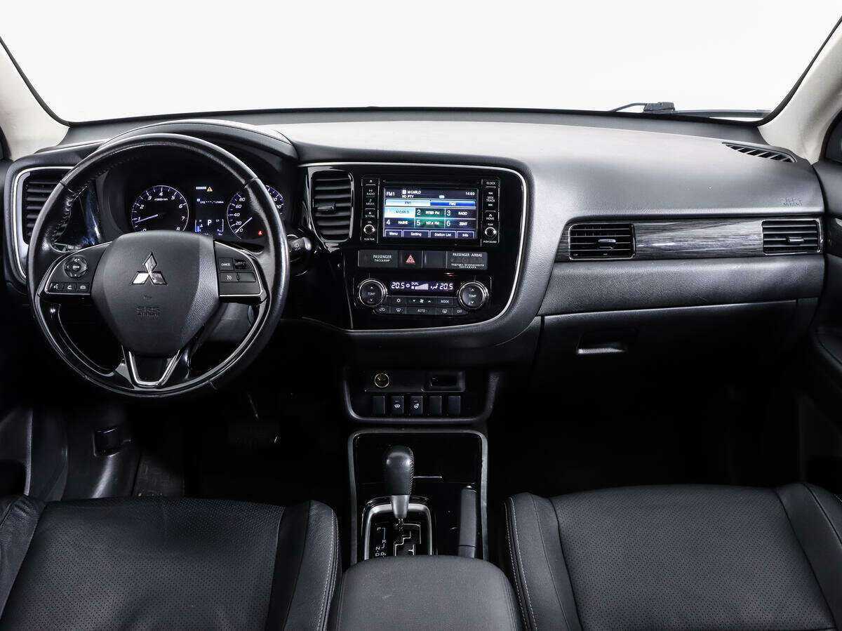 Купить Mitsubishi Outlander, 2017, 108 883 км, фото №8