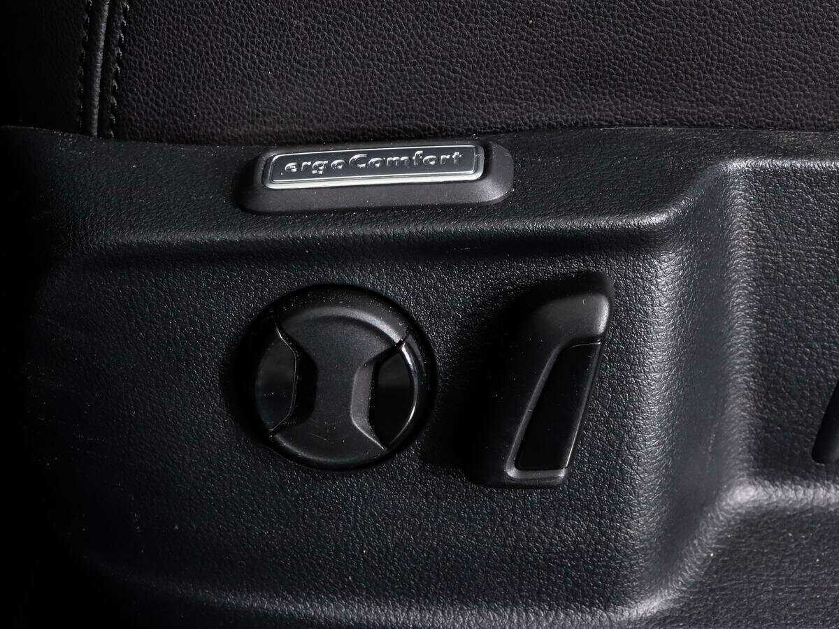 Купить Volkswagen Passat, 2016, 140 877 км, фото №16