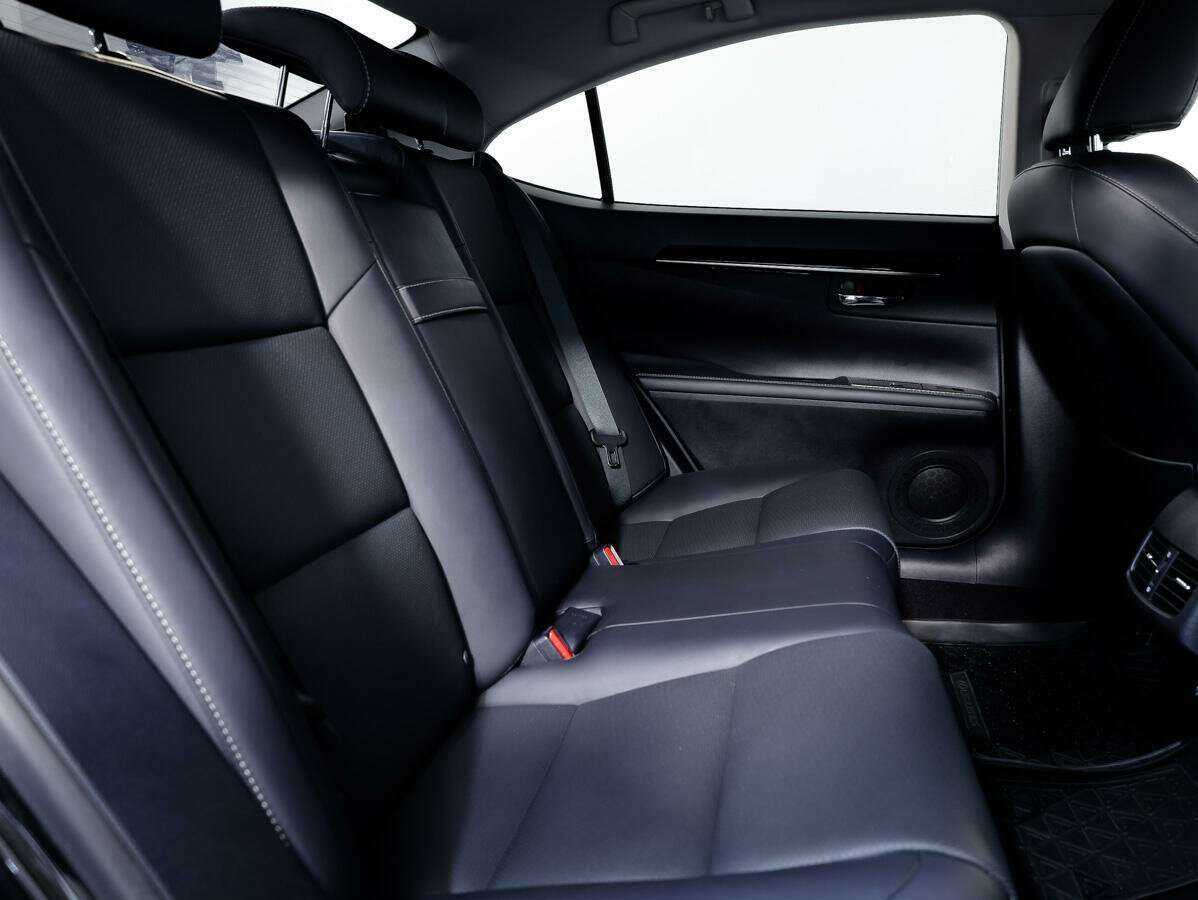 Купить Lexus ES 200, 2017, 104 501 км, фото №12