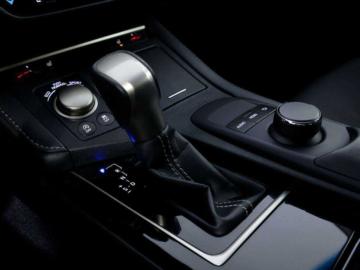 Купить Lexus ES 200, 2017, 104 501 км, фото №21