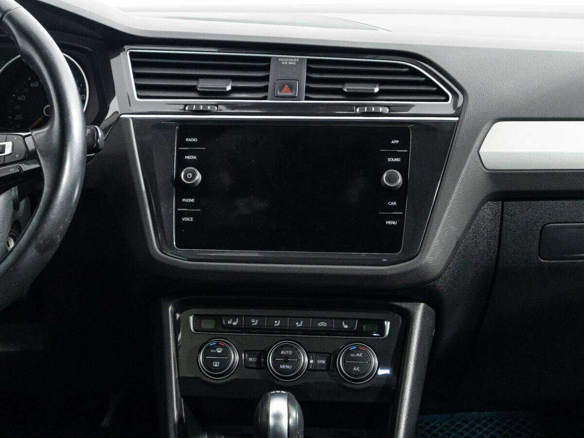 Купить Volkswagen Tiguan L, 2019, 74 014 км, фото №14