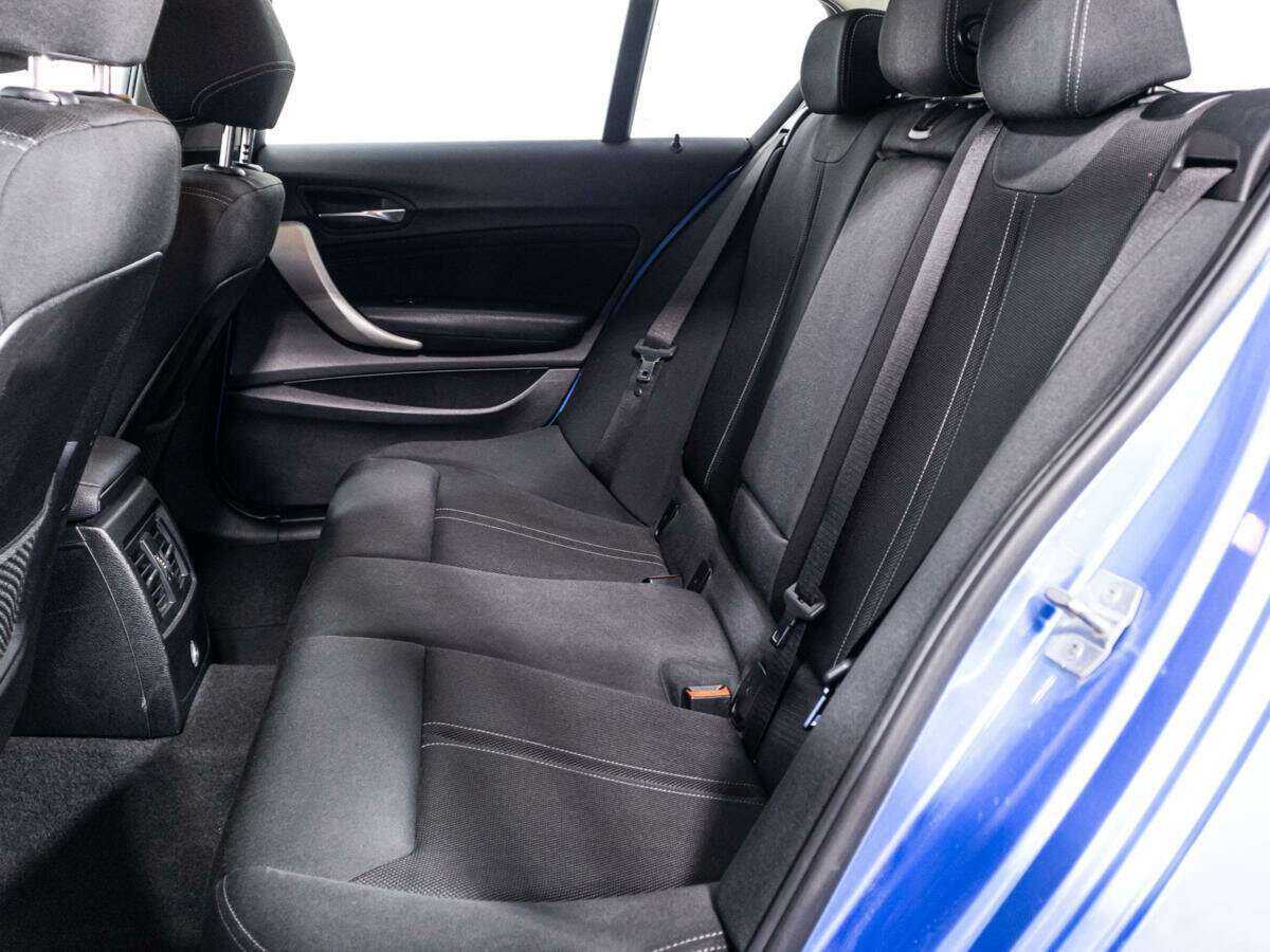 Купить BMW 1 серии 118i, 2018, 156 000 км, фото №10