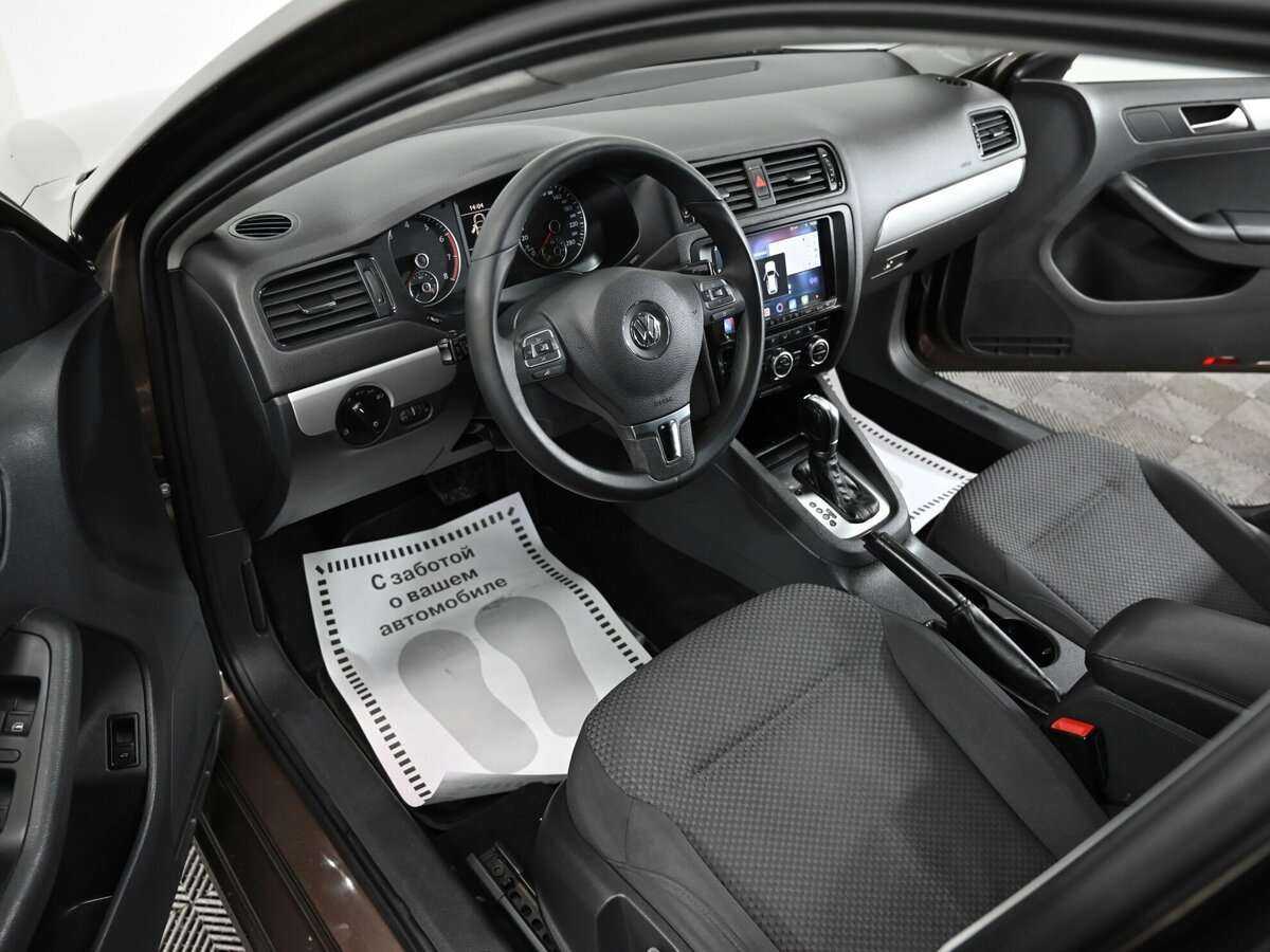 Купить Volkswagen Jetta, 2013, 119 000 км, фото №5