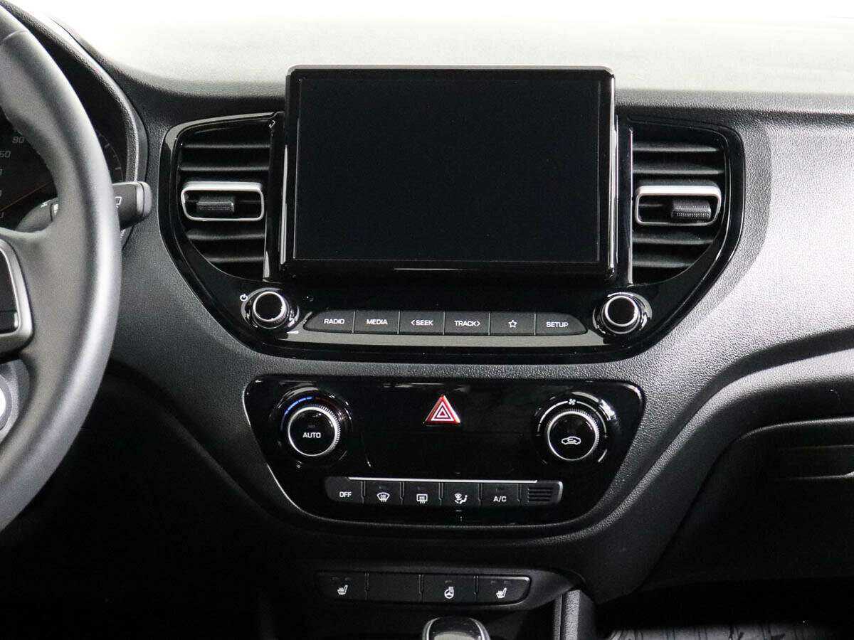 Купить Hyundai Solaris, 2021, 10 670 км, фото №12