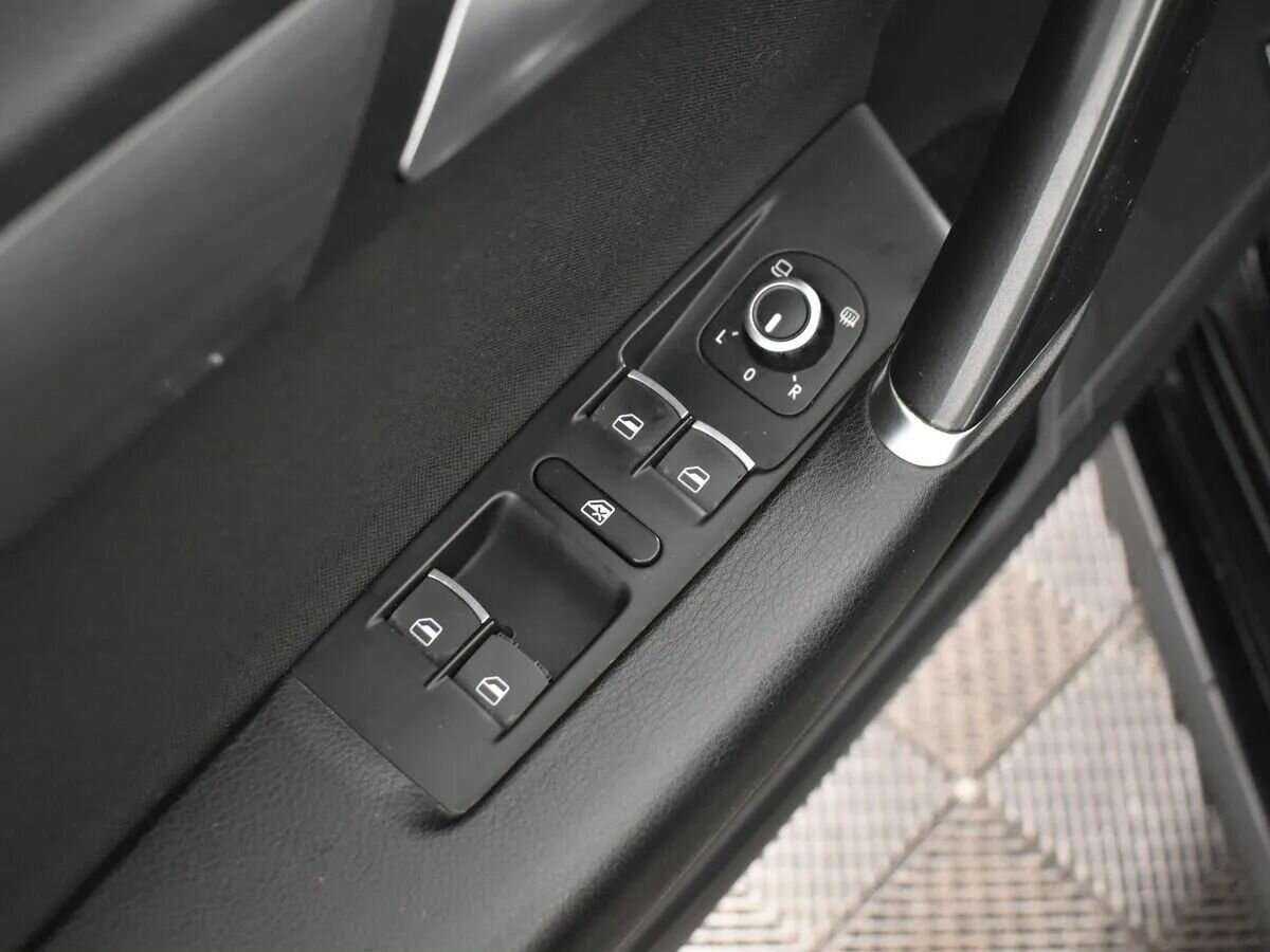 Купить Volkswagen Passat, 2014, 167 000 км, фото №11