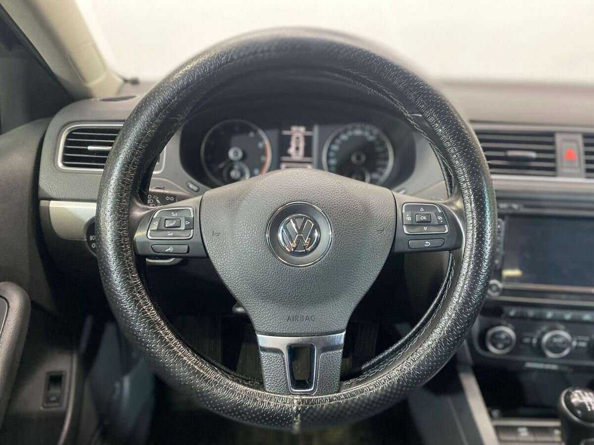 Купить Volkswagen Jetta, 2013, 125 800 км, фото №12
