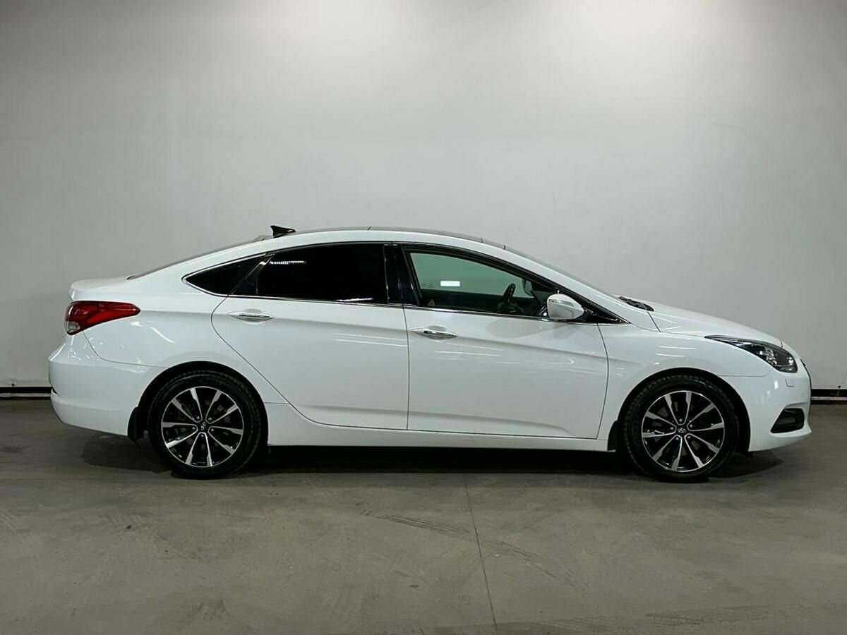 Купить Hyundai i40, 2015, 107 484 км, фото №4