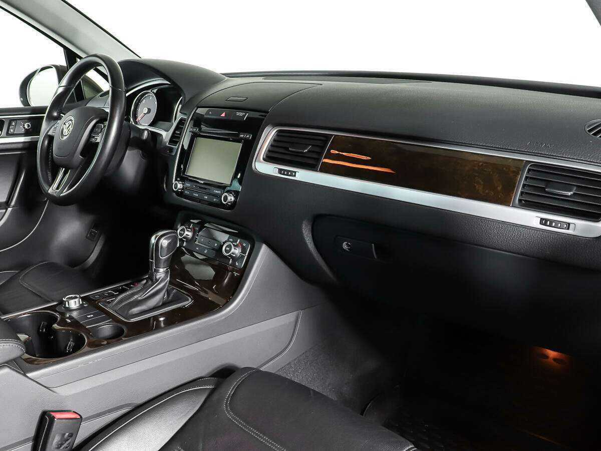 Купить Volkswagen Touareg, 2013, 143 706 км, фото №9