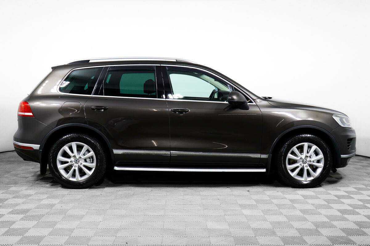 Купить Volkswagen Touareg, 2015, 230 000 км, фото №4