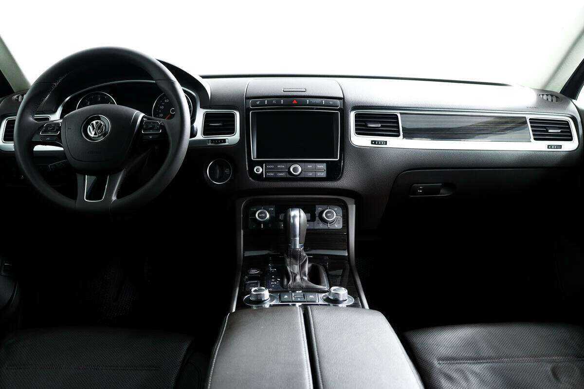 Купить Volkswagen Touareg, 2015, 230 000 км, фото №11