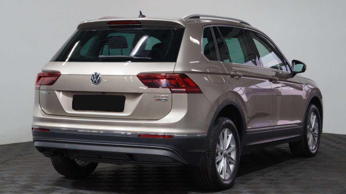 Купить Volkswagen Tiguan, 2018, 176 587 км, фото №4