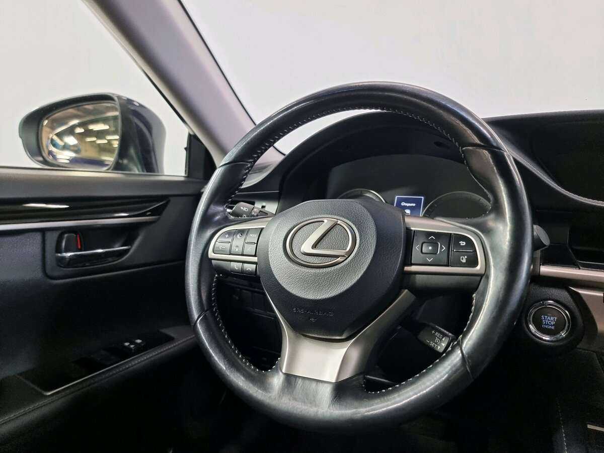 Купить Lexus ES 200, 2016, 105 150 км, фото №16