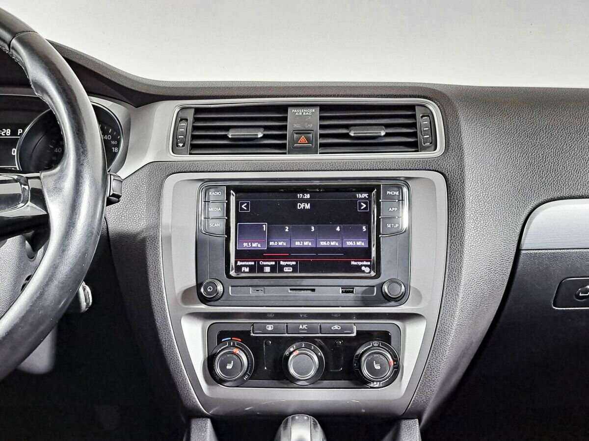 Купить Volkswagen Jetta, 2017, 121 000 км, фото №10
