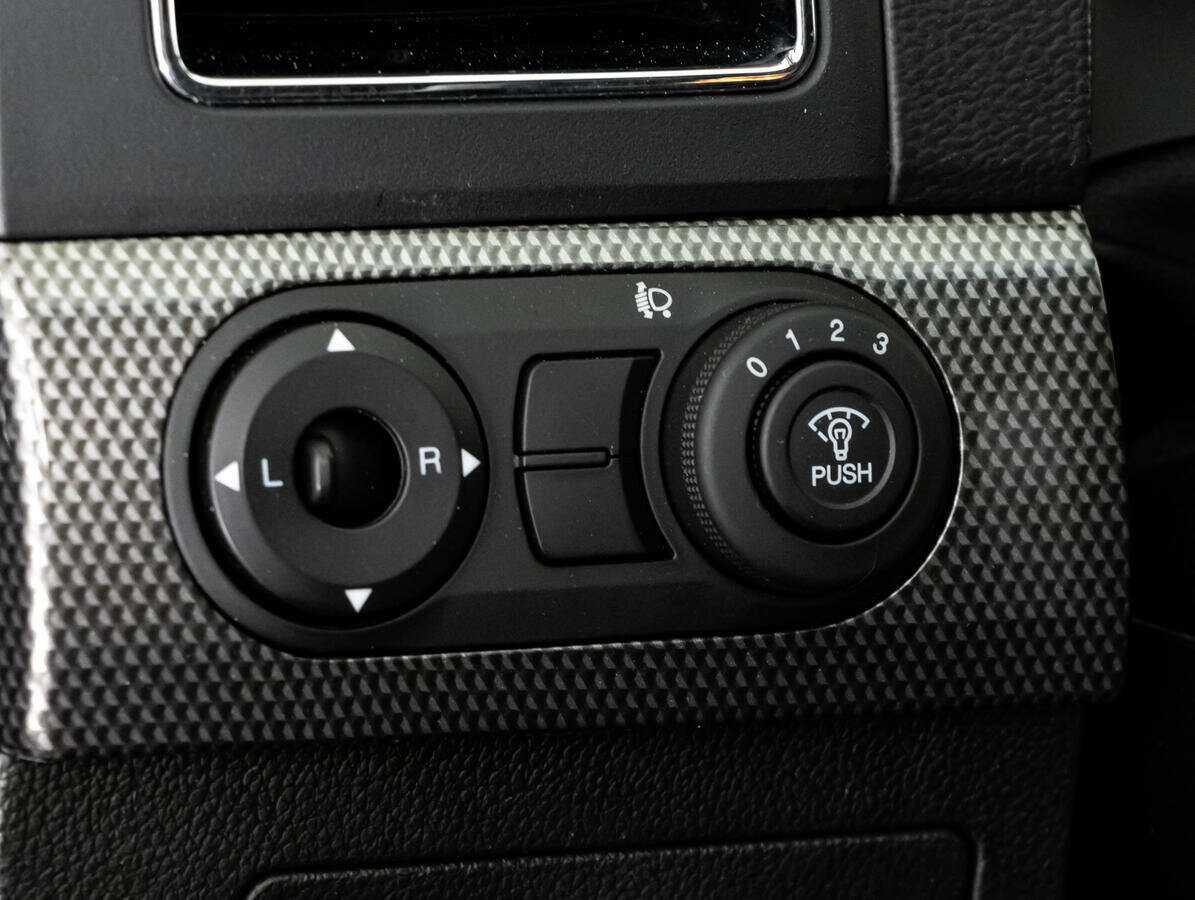 Купить Chevrolet Captiva, 2012, 219 475 км, фото №17