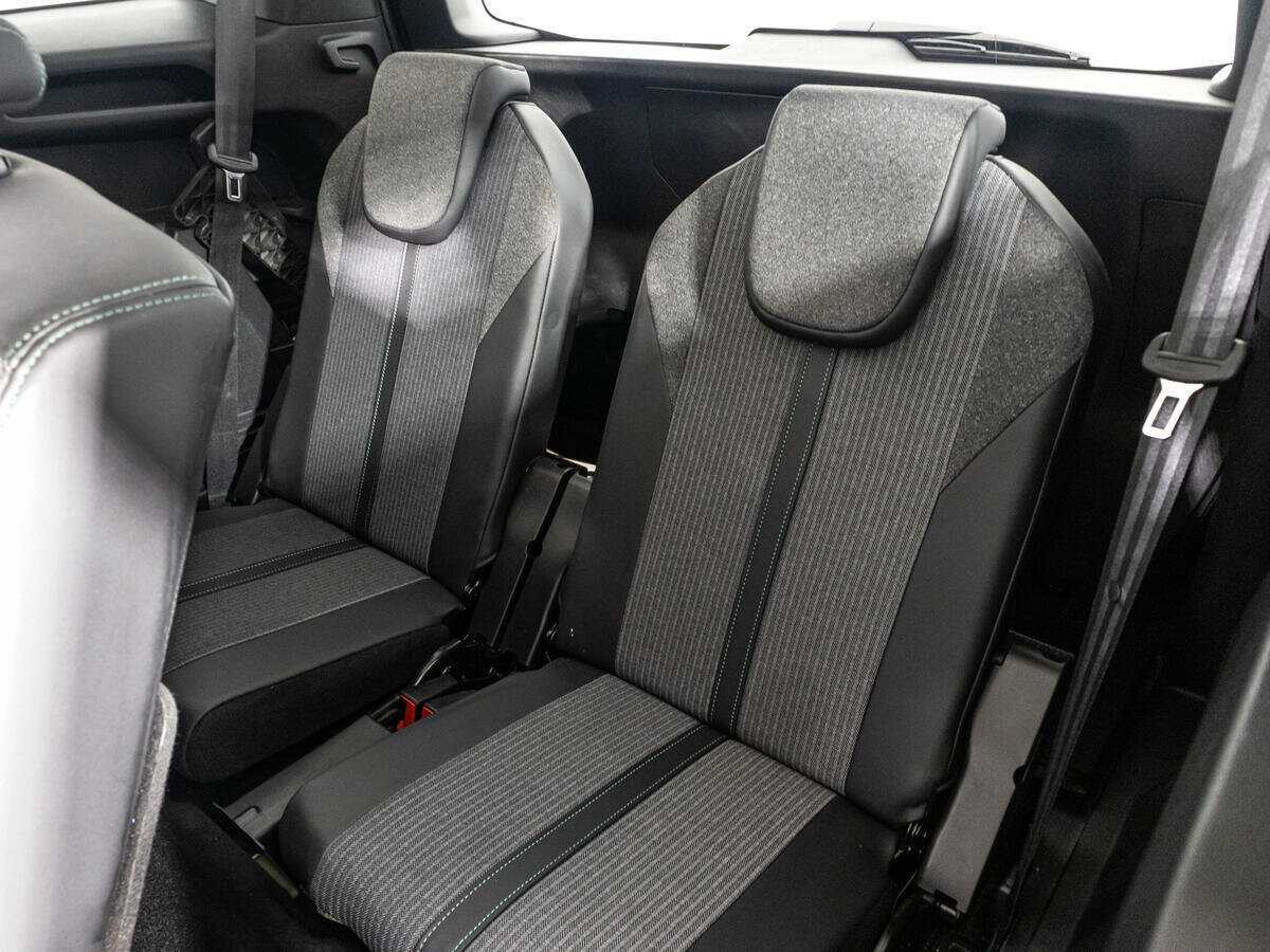 Купить Peugeot 5008, 2021, 129 261 км, фото №15