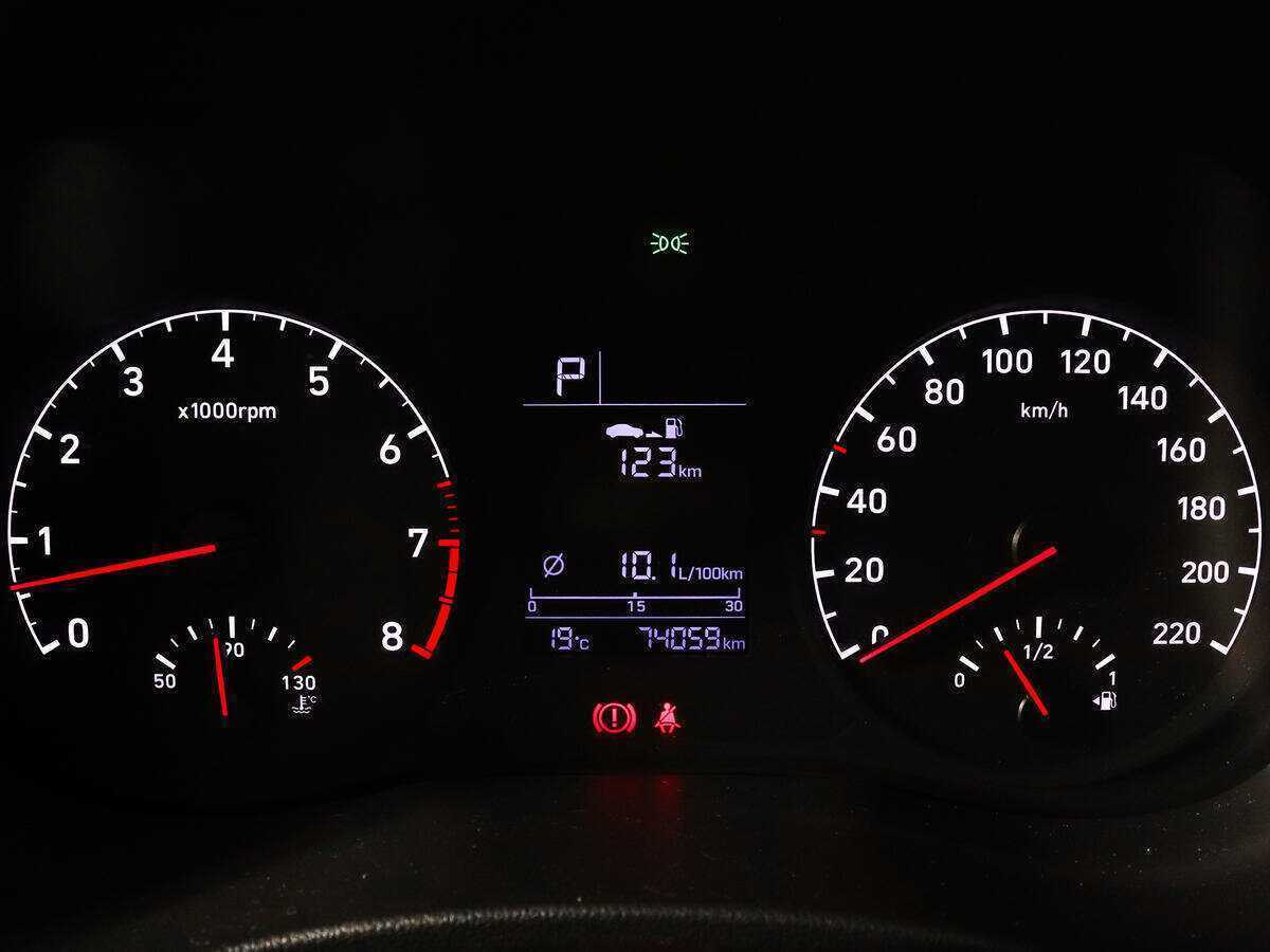 Купить Hyundai Solaris, 2017, 74 058 км, фото №9