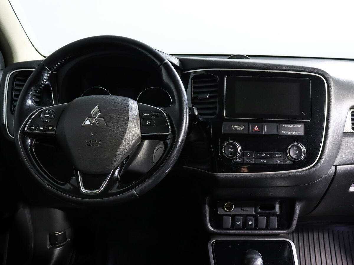 Купить Mitsubishi Outlander, 2018, 197 000 км, фото №10