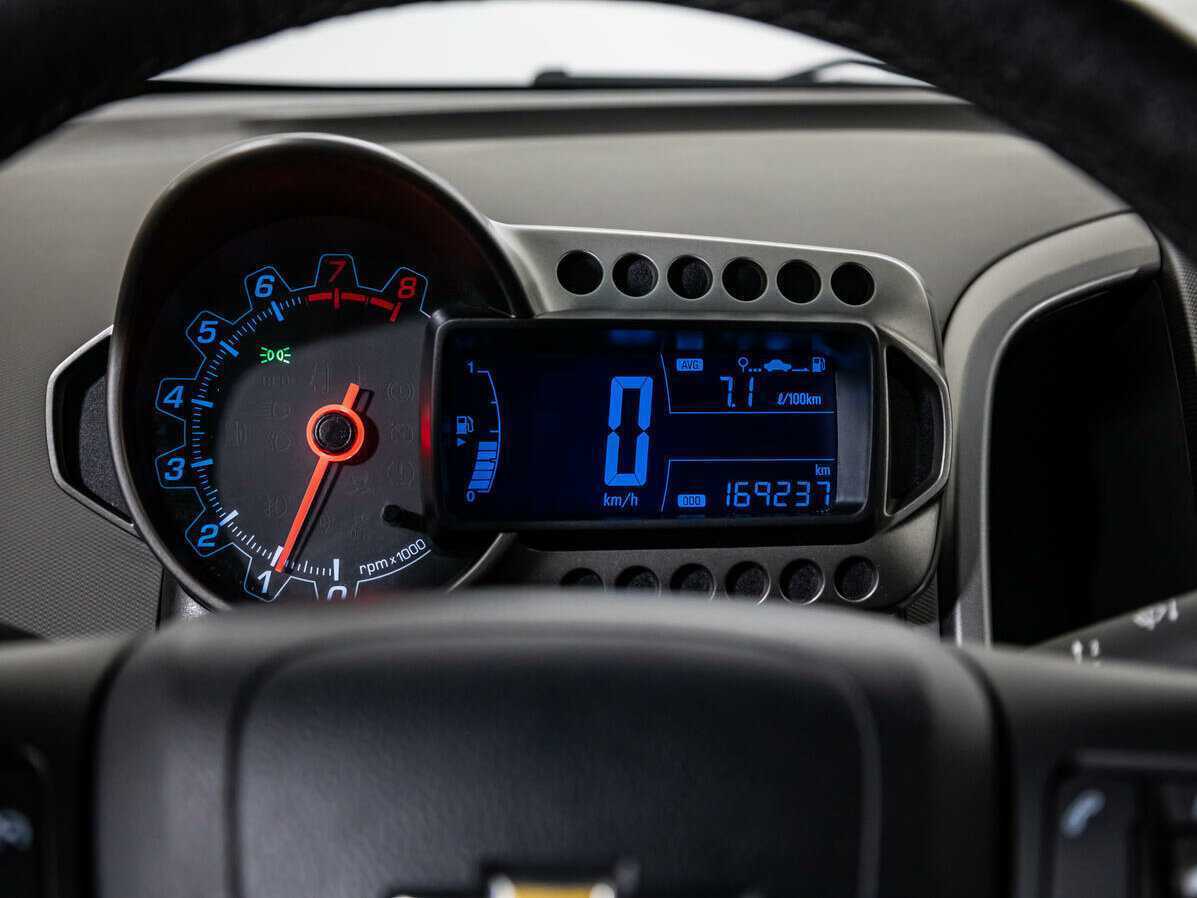 Купить Chevrolet Aveo, 2012, 169 235 км, фото №11