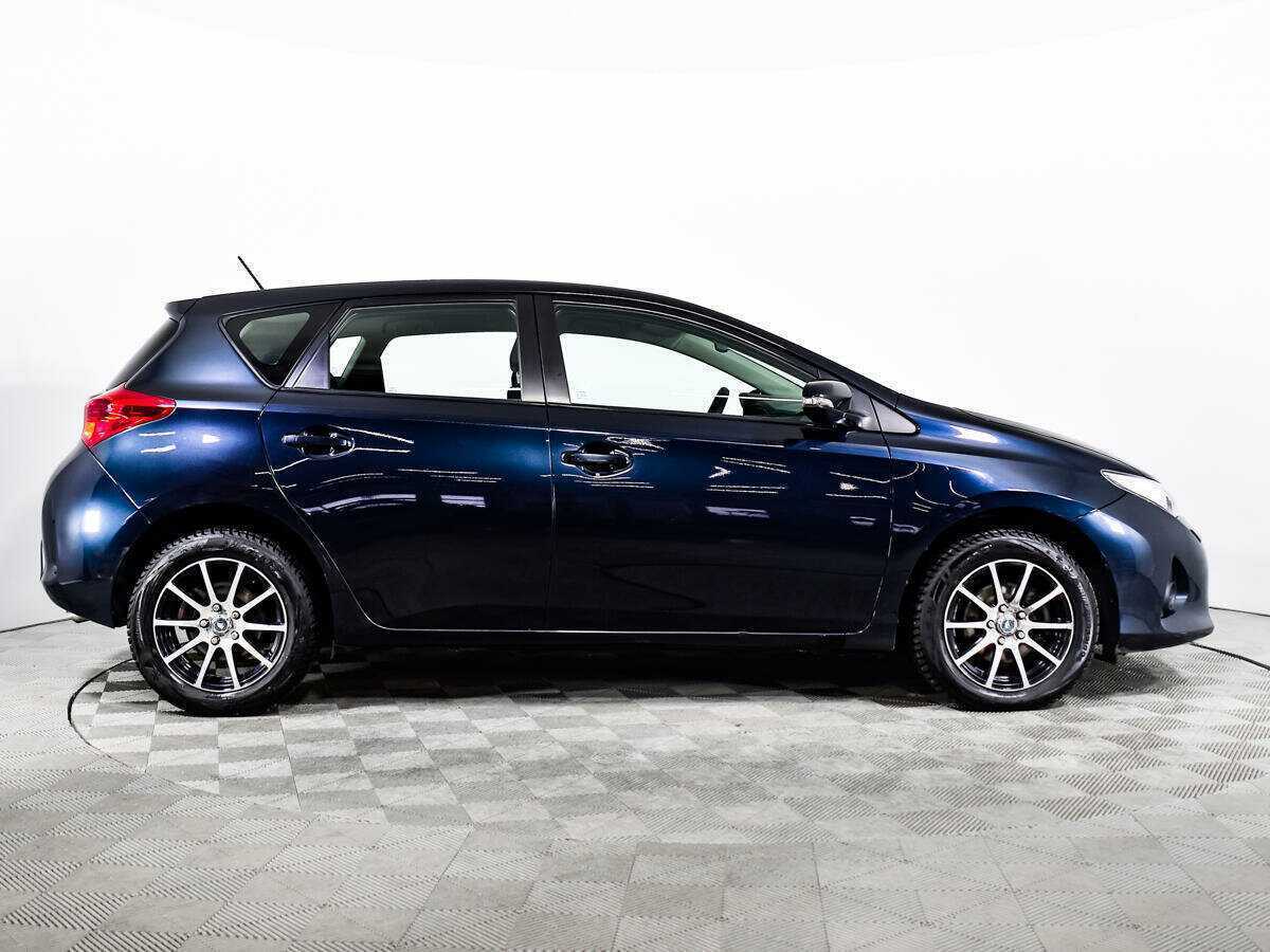 Купить Toyota Auris, 2013, 107 500 км, фото №4