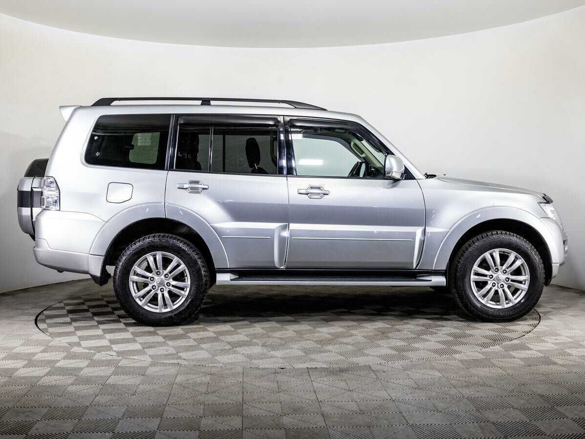 Купить Mitsubishi Pajero, 2017, 108 000 км, фото №4