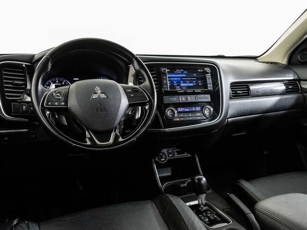 Купить Mitsubishi Outlander, 2016, 152 720 км, фото №11