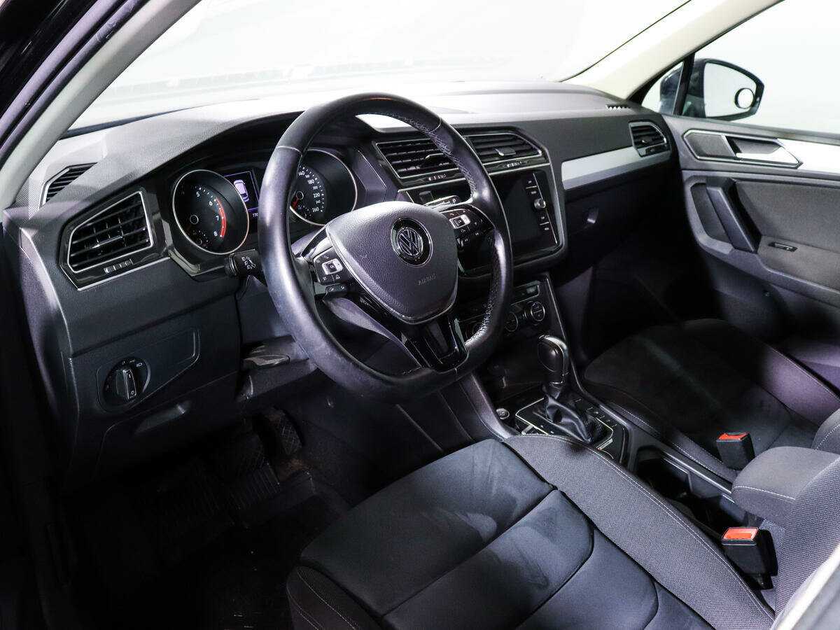 Купить Volkswagen Tiguan, 2018, 48 584 км, фото №12