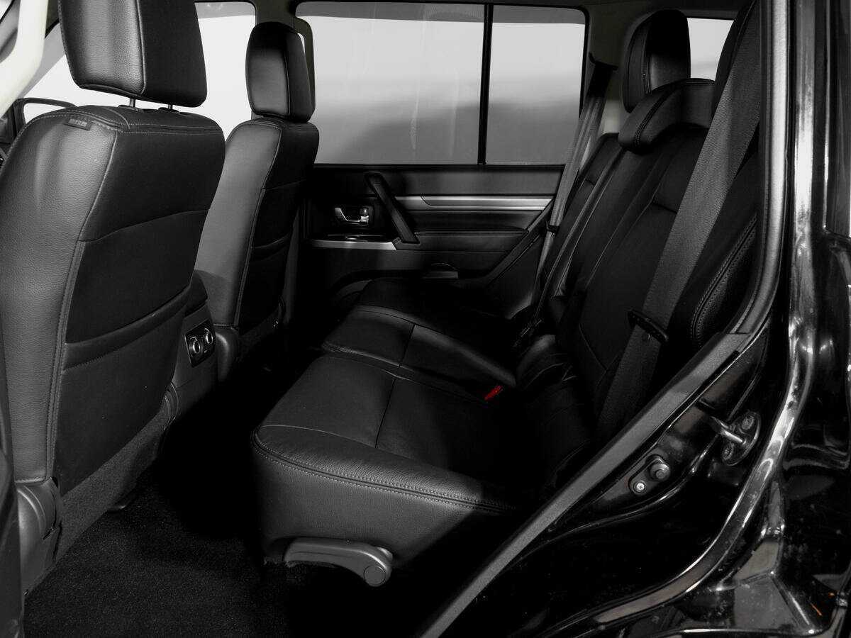 Купить Mitsubishi Pajero, 2017, 149 100 км, фото №10