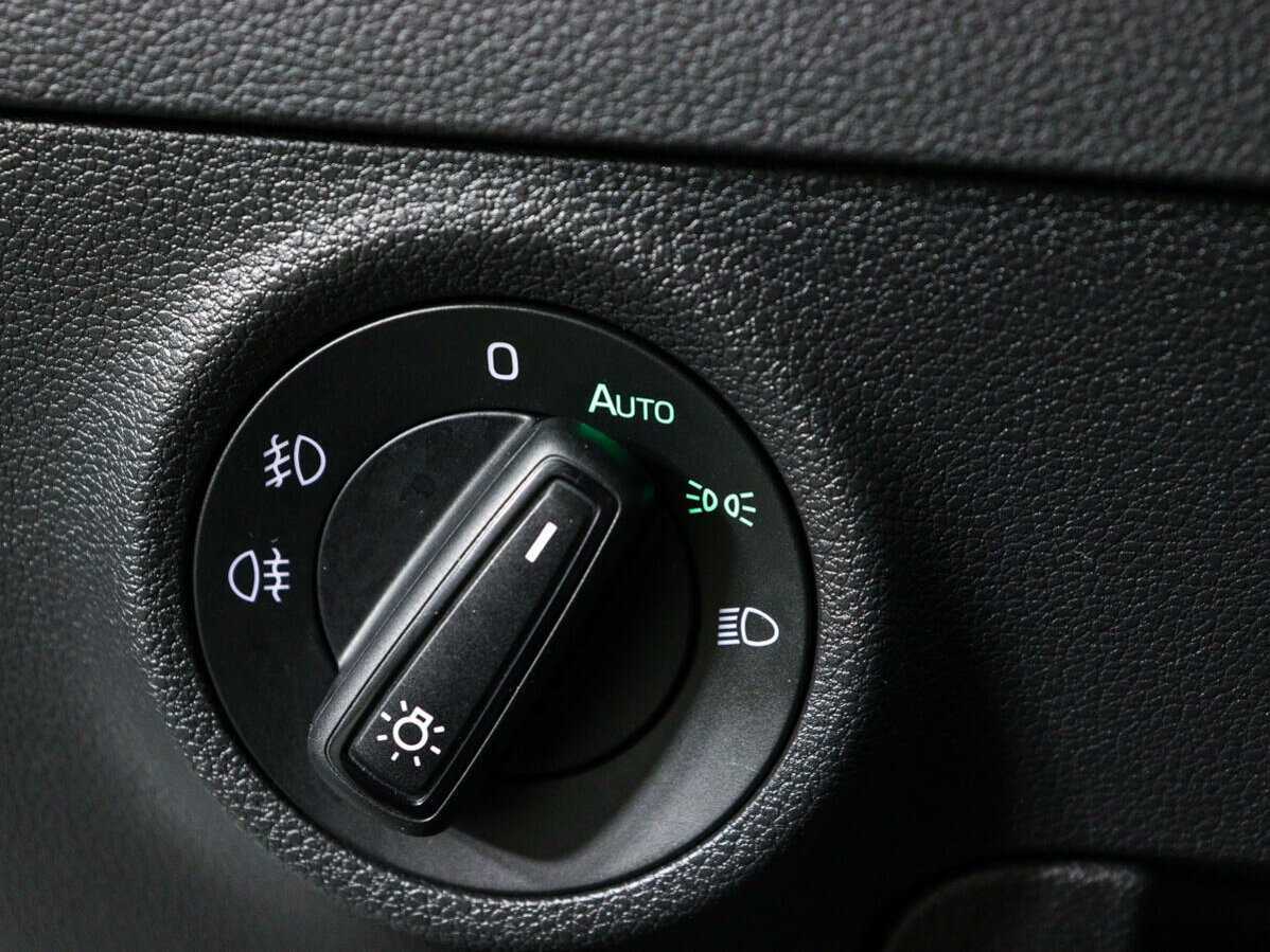 Купить Skoda Karoq, 2020, 44 544 км, фото №17