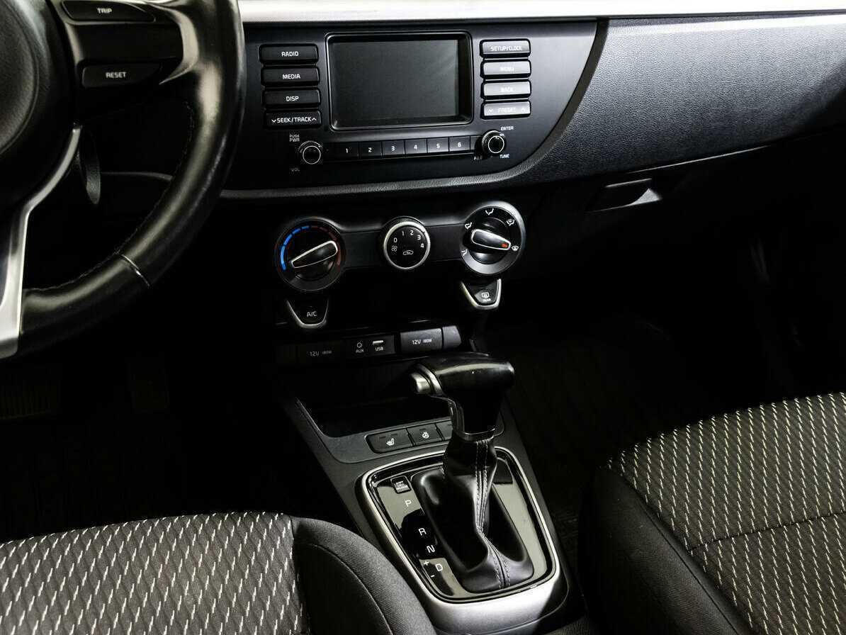 Купить Kia Rio X-Line, 2018, 29 871 км, фото №10