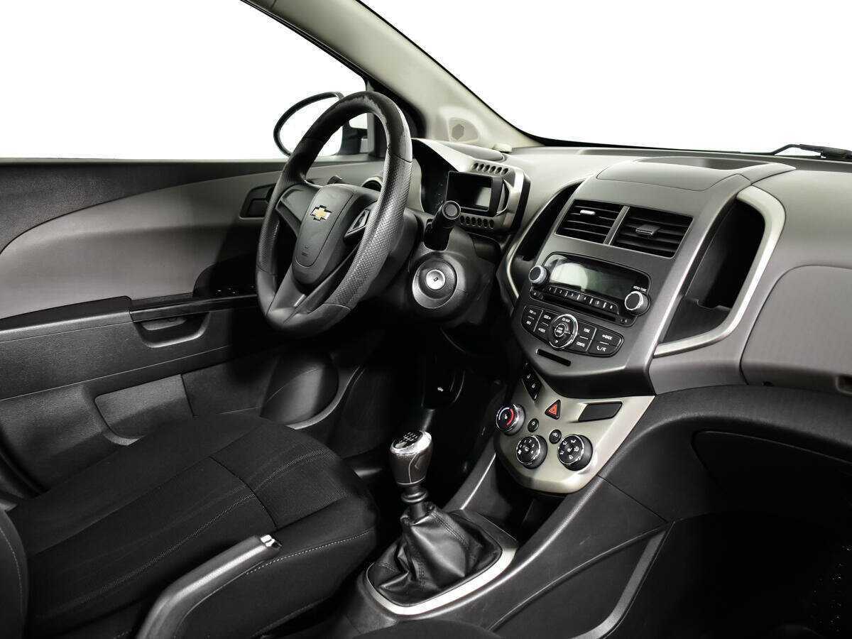 Купить Chevrolet Aveo, 2012, 150 316 км, фото №9