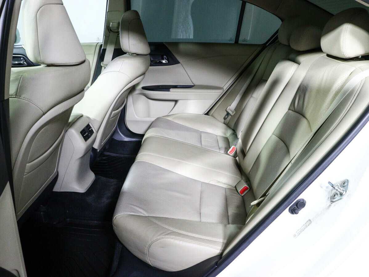 Купить Honda Accord, 2012, 78 435 км, фото №9