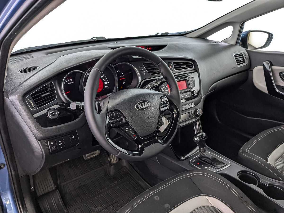 Купить Kia Ceed, 2013, 106 402 км, фото №11