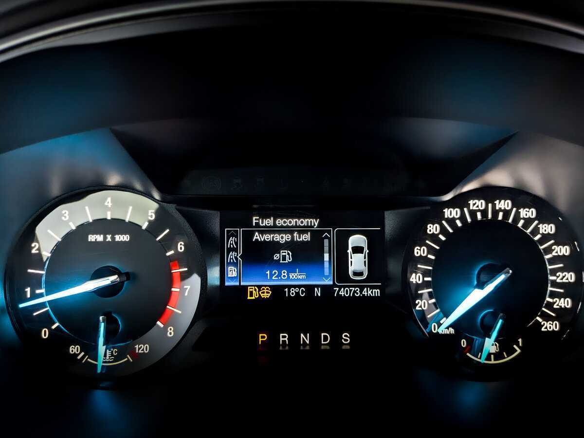 Купить Ford Mondeo, 2017, 74 070 км, фото №10