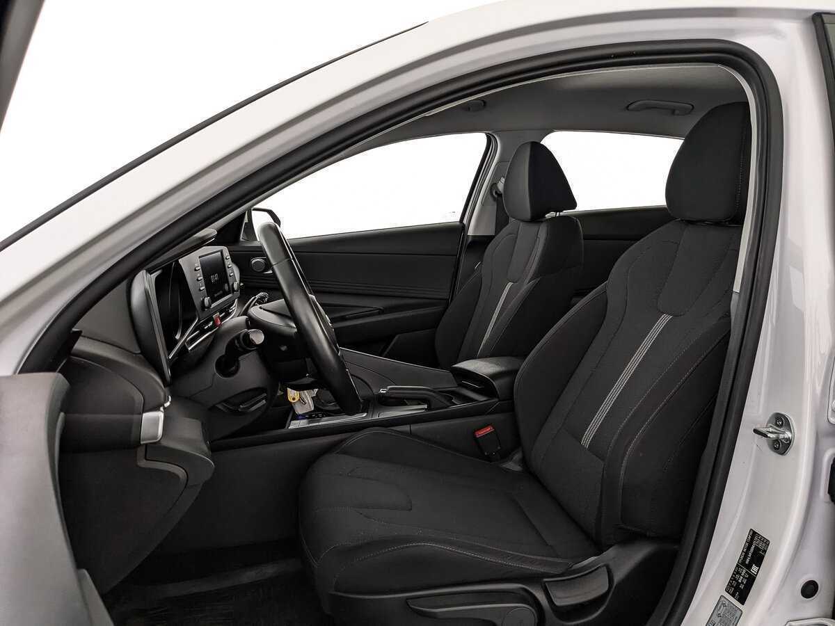 Купить Hyundai Elantra, 2021, 41 281 км, фото №16