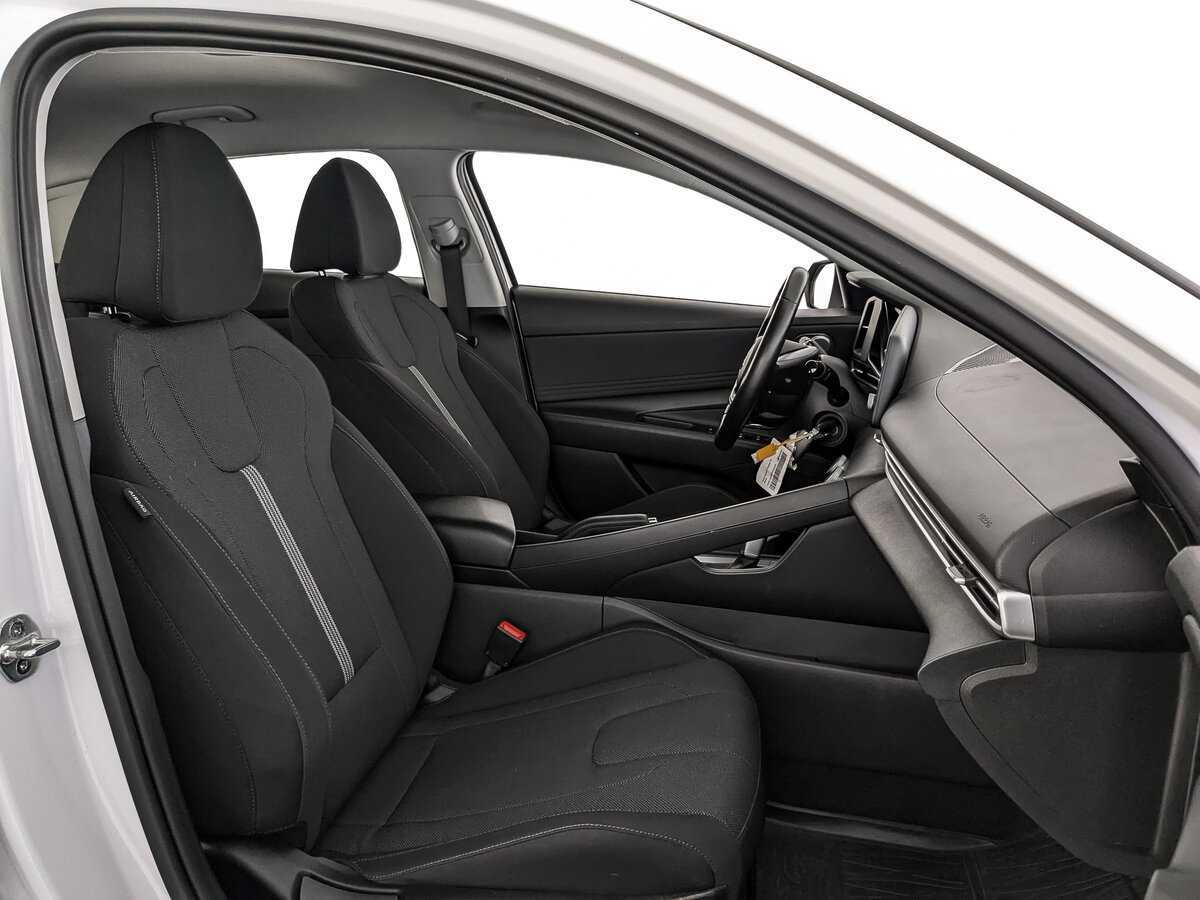 Купить Hyundai Elantra, 2021, 41 281 км, фото №20